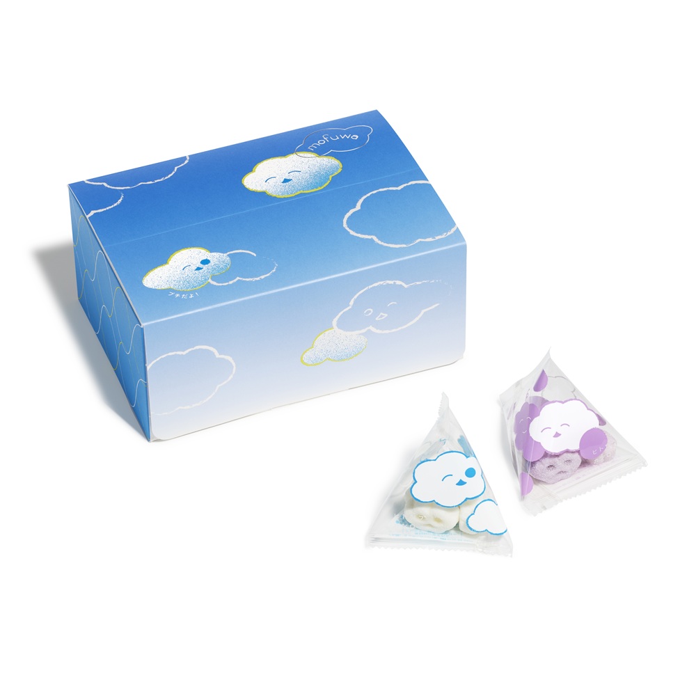 シェアにお勧め「青空のmofuwaプチBOX」（2200円）。プチサイズのmofuwaがオリジナル個包装で約12個入り。味はヨーグルトソーダとグレープソーダの2種アソート