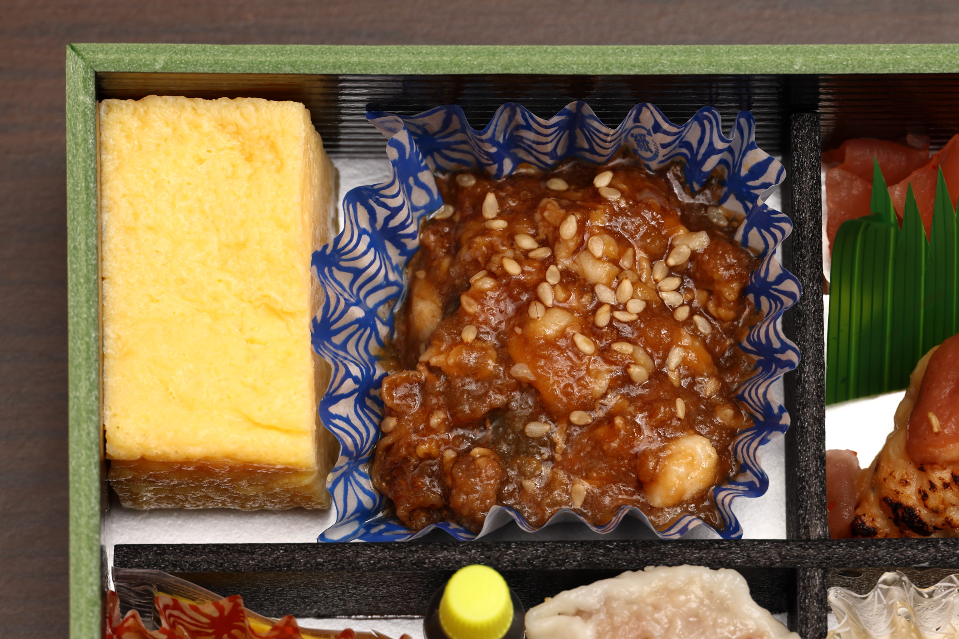 すだちが効いた「揚げなすとすだちおろし牛しぐれ煮」はさっぱりとした味わい