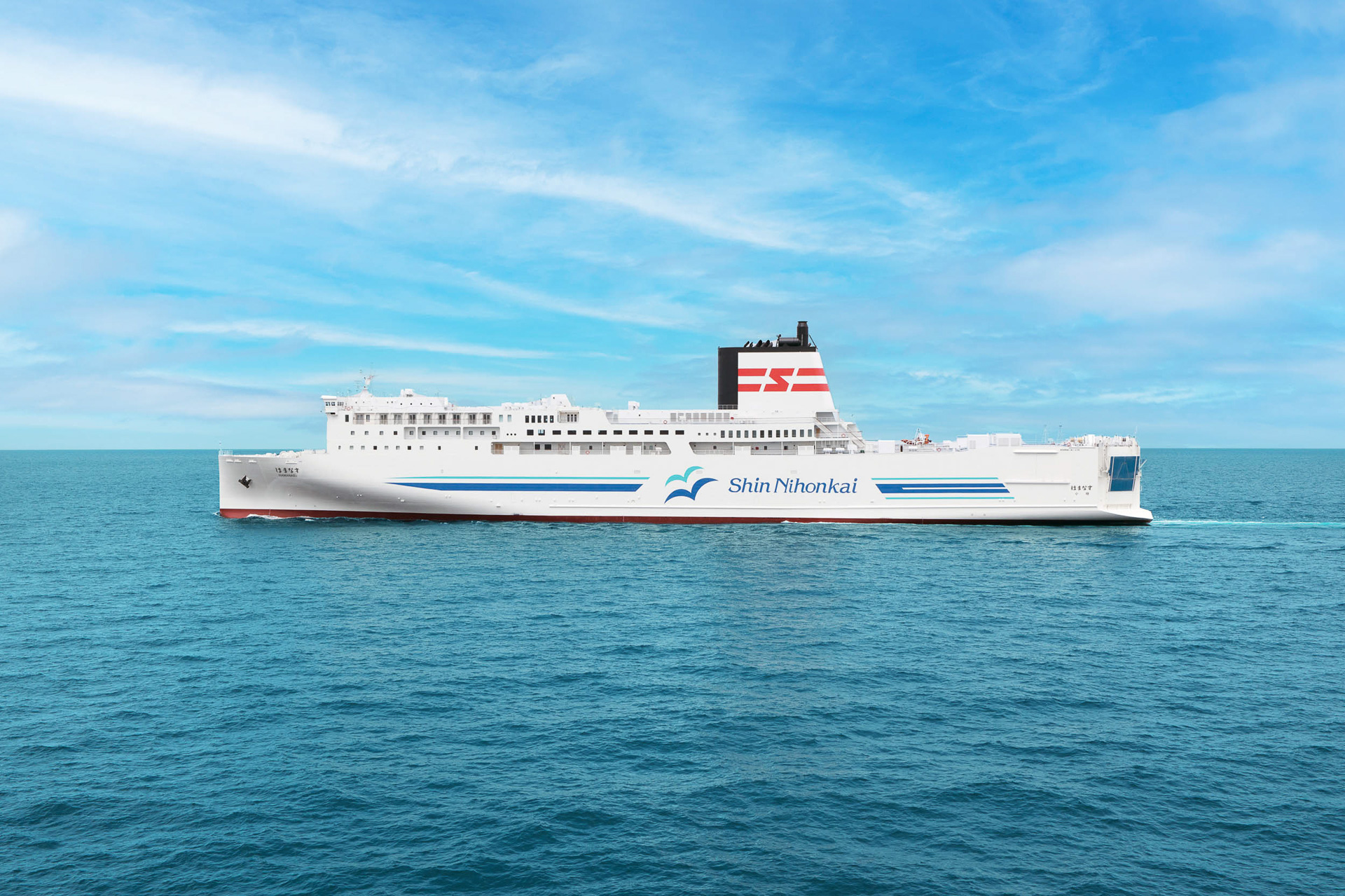 新日本海フェリーが新造船「はまなす」を就航