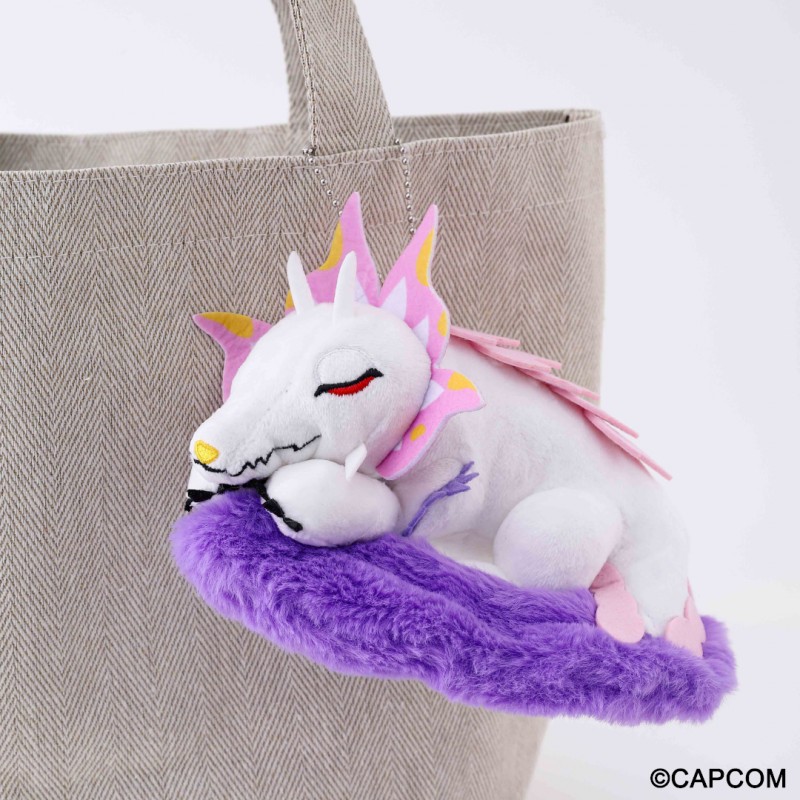 モンスターハンター「タマミツネ」のぬいぐるみチャーム。すやすや眠る姿に癒やされる