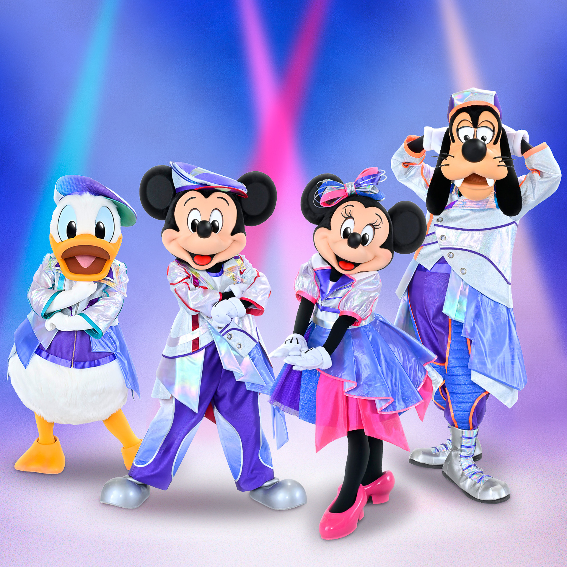 東京ディズニーランドは、「The D-Groovationz4 Live: Happy! Funky! Groovy! Tour」の衣装を公開した