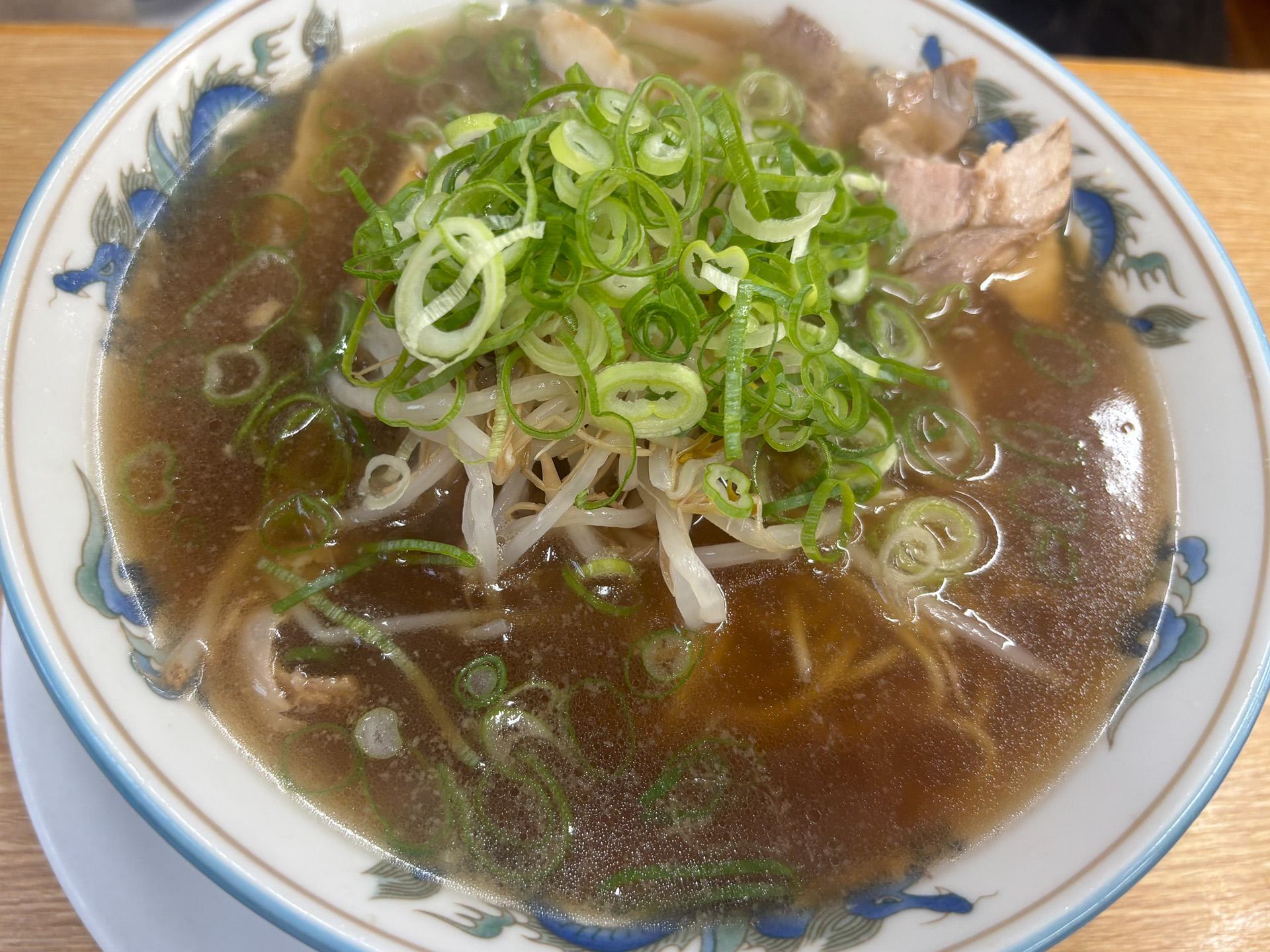 醤油ラーメン、普通サイズ