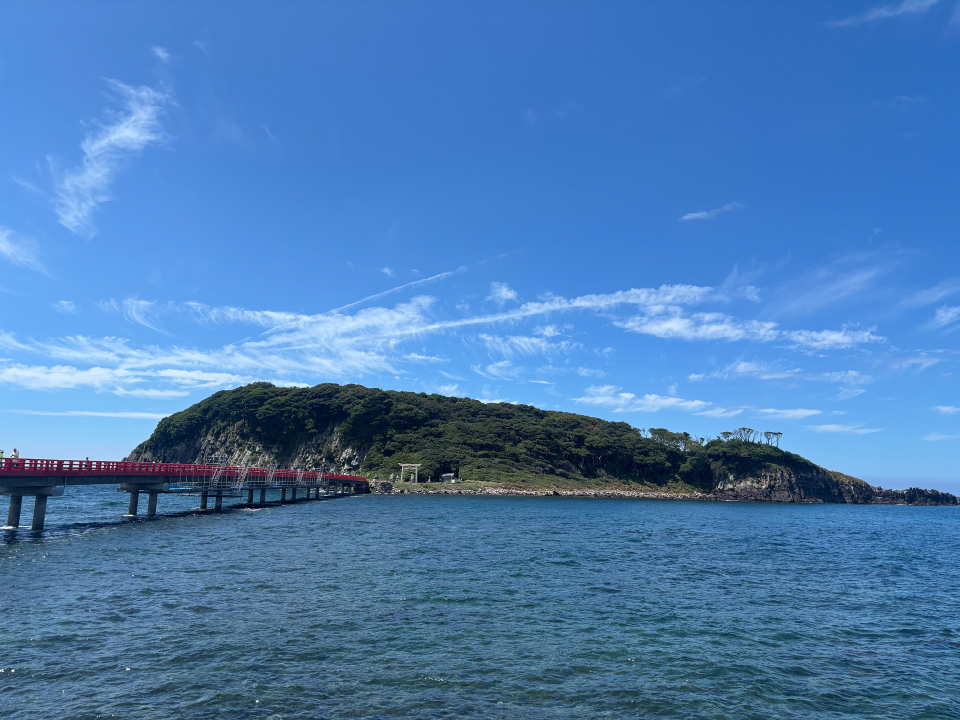 日本海の無人島「雄島」