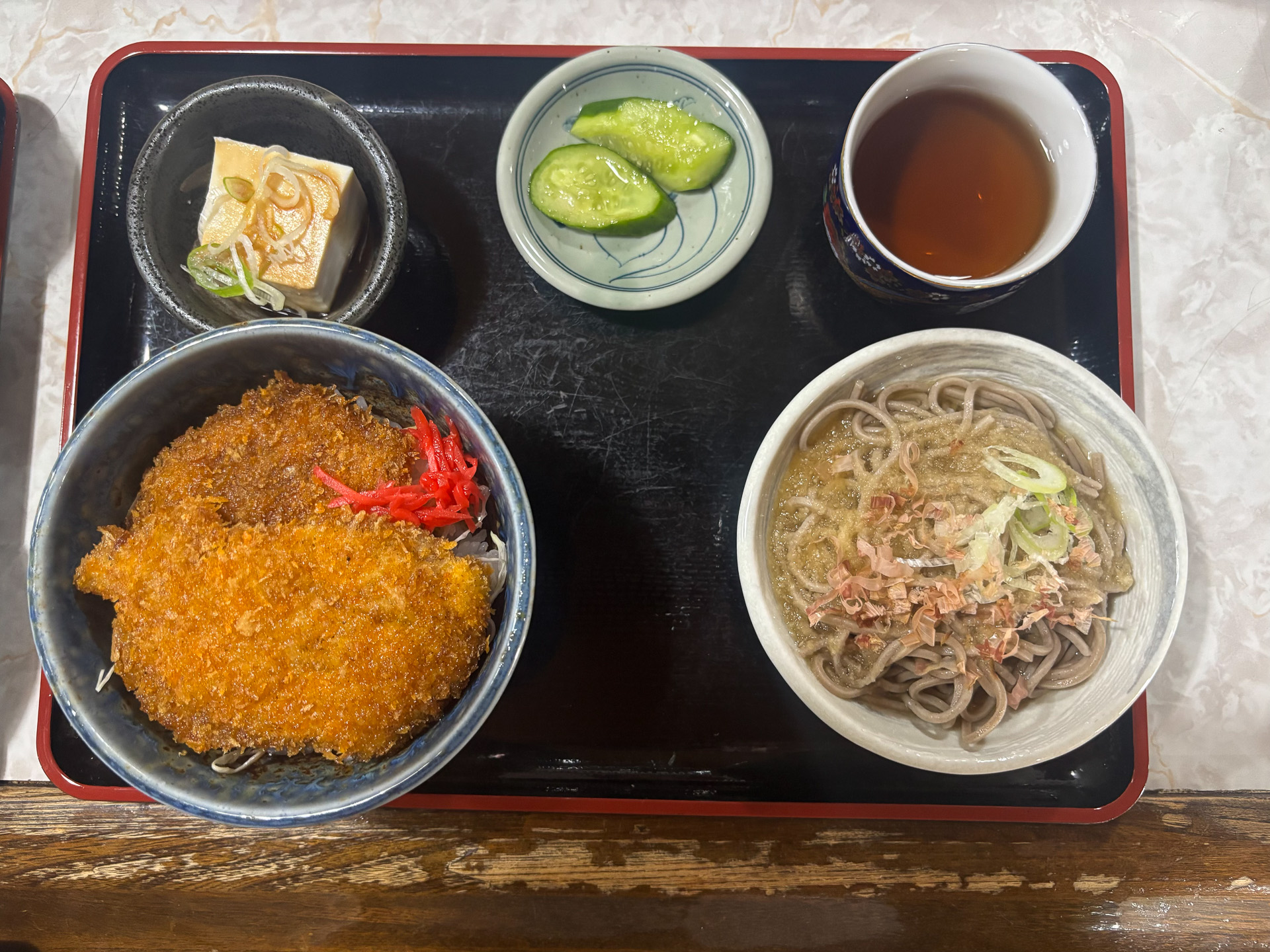 おろしそばとソースカツ丼のセット
