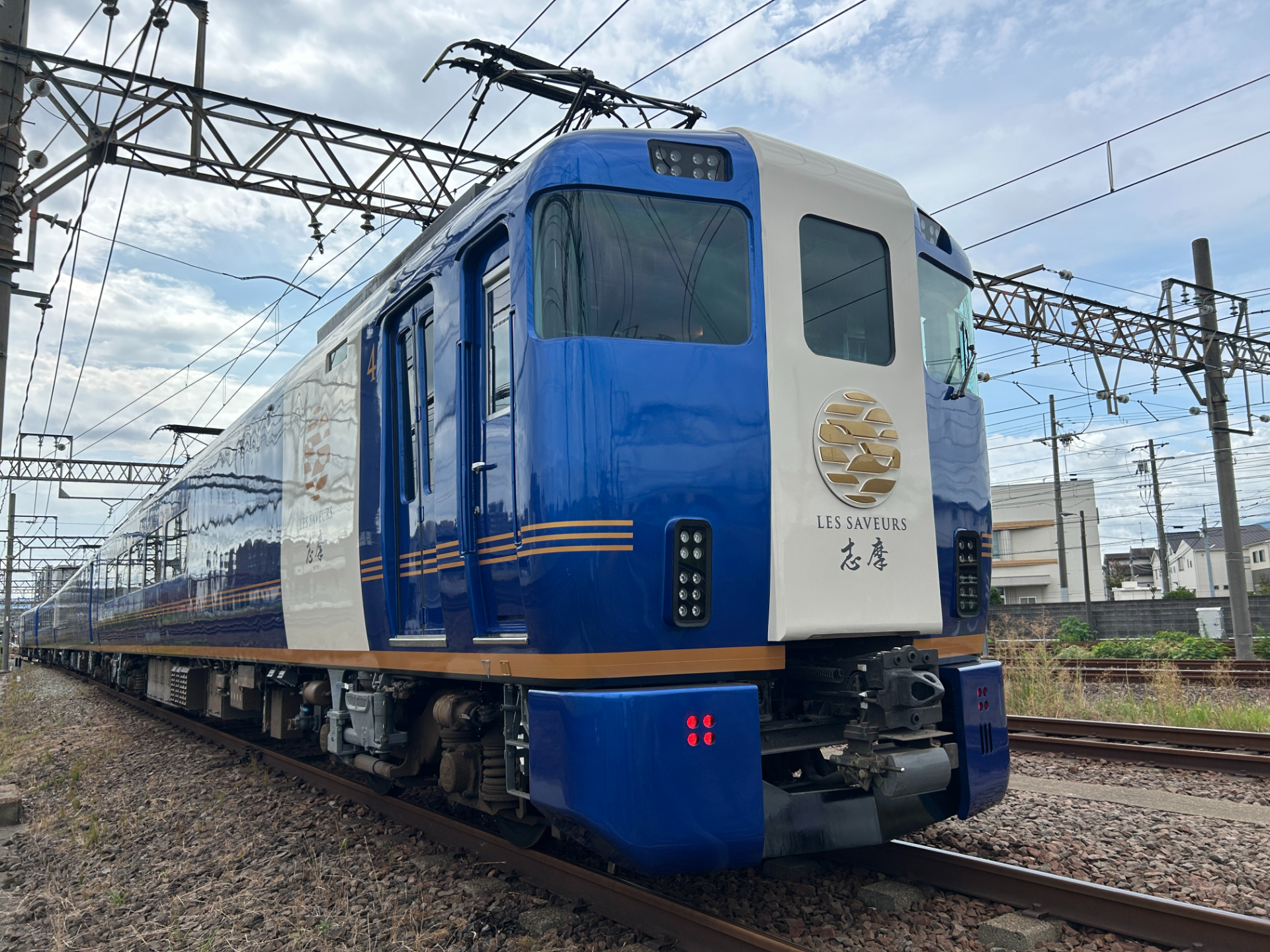 約8か月間にわたる改造工事を経て完成したレストラン列車「Les Saveurs 志摩」