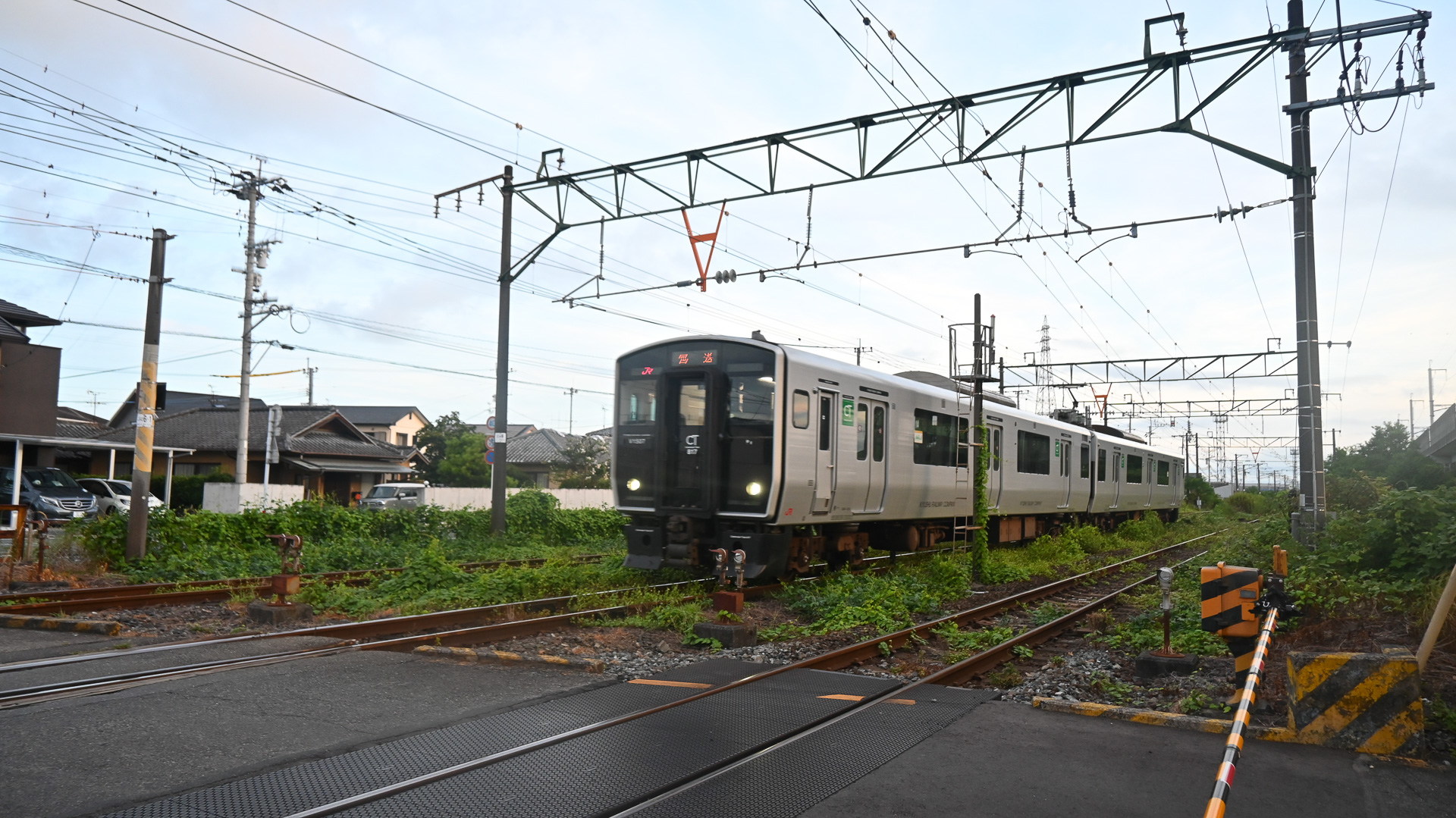 ひとまずの終点・宇土駅に入線する列車