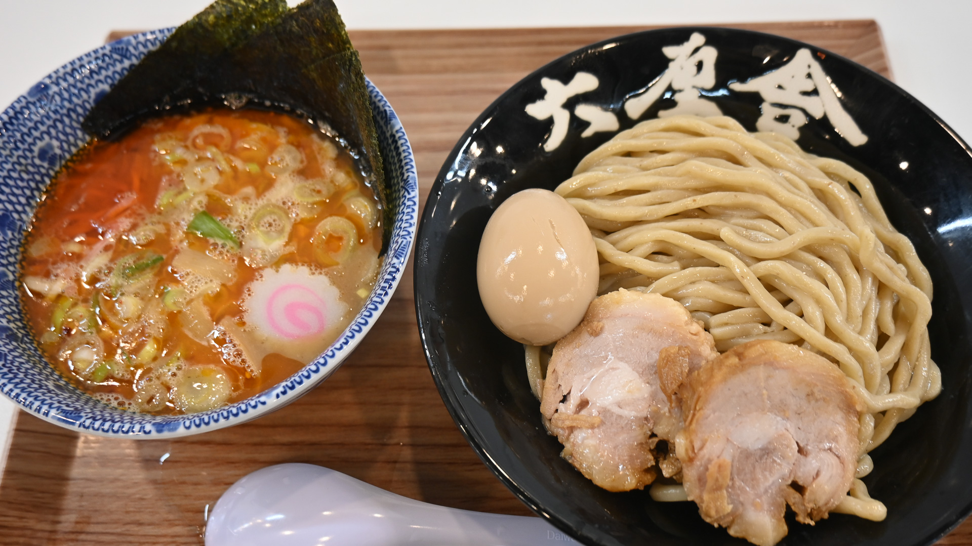 六厘舎の「特製海老つけ麺」