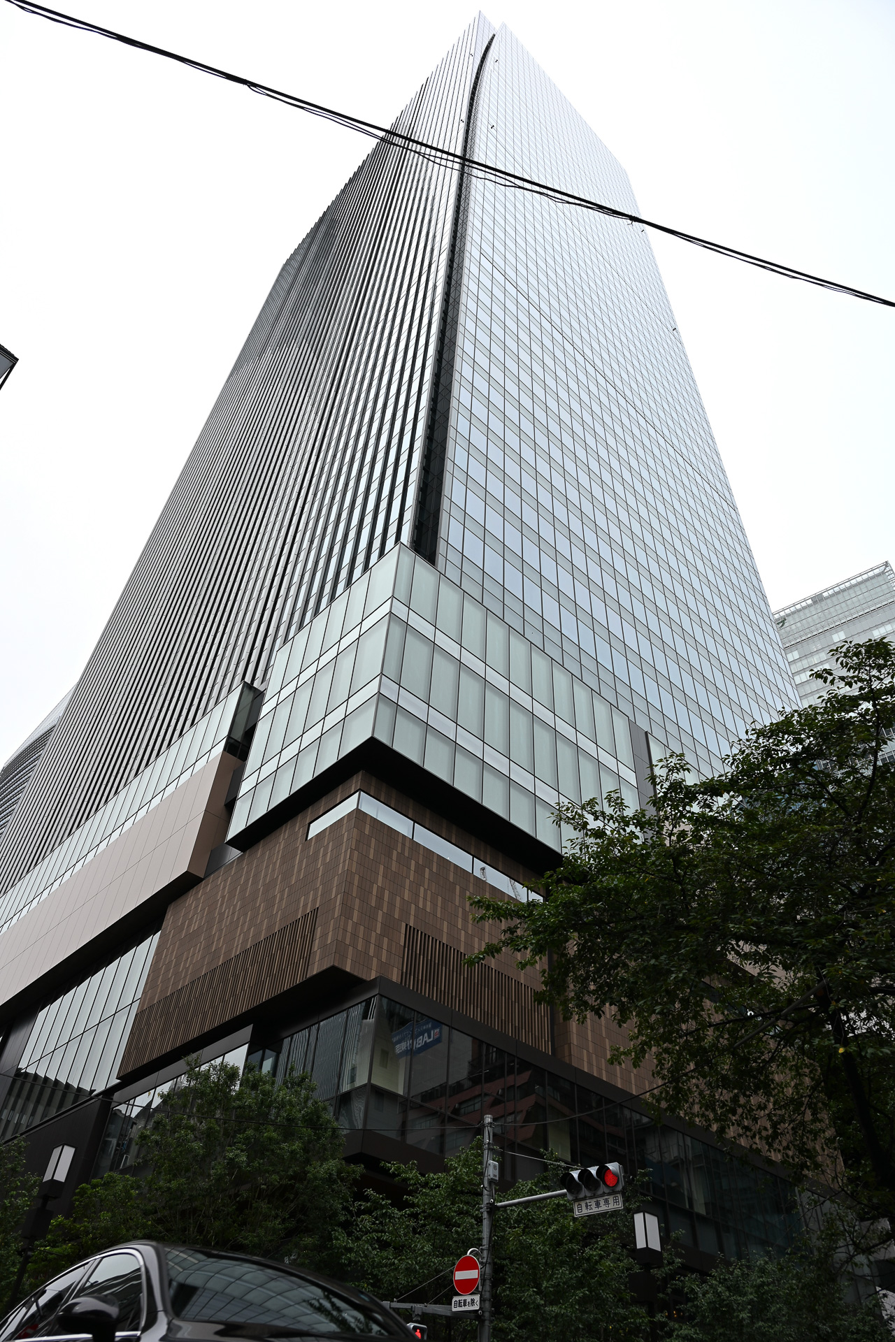 人気の飲食店が集結した「TOFROM YAESU TOWER」外観