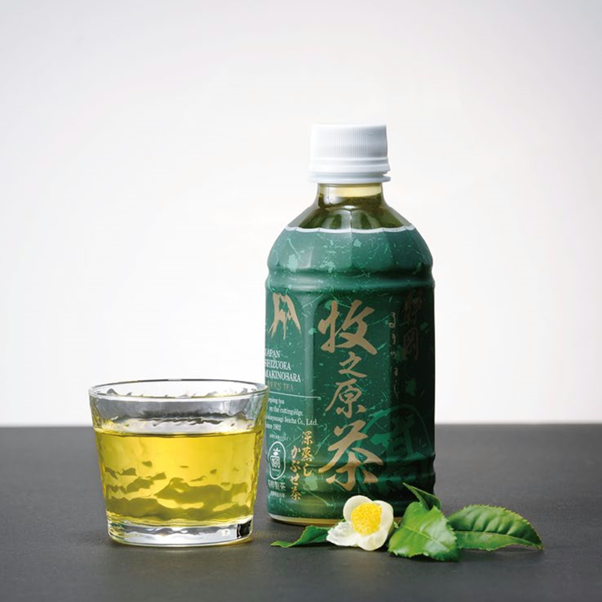 高柳製茶 牧之原の雫茶プレミアム 350mL（660円）
