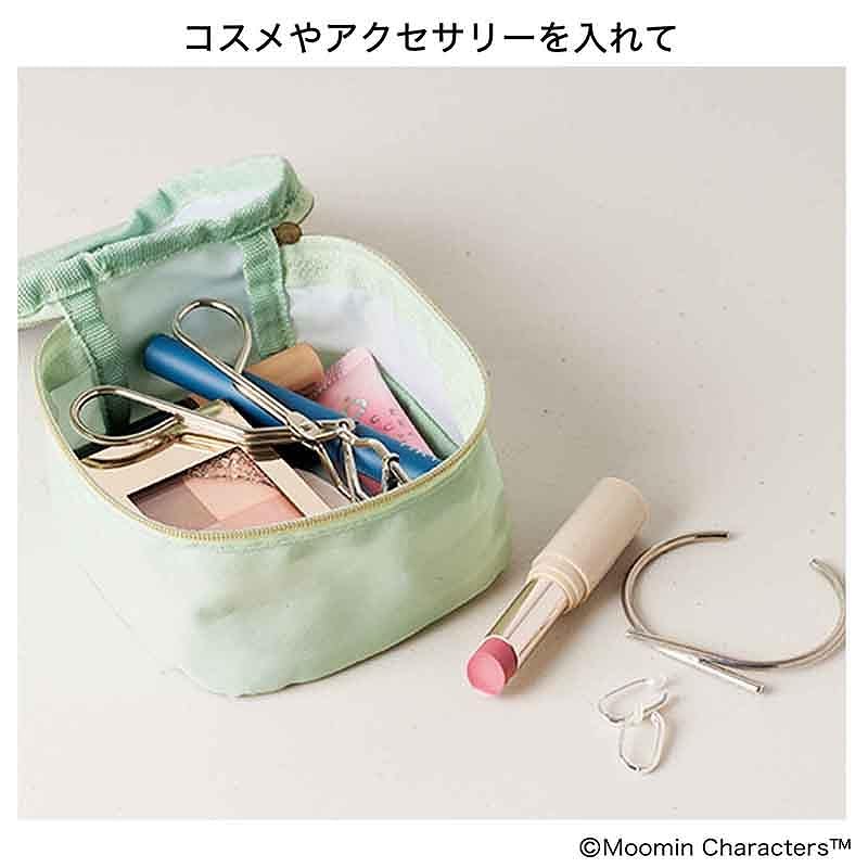 小ポーチはコスメやアクセサリー、ガジェット入れにちょうどいい約10×6×10cm（幅×奥行×高さ）