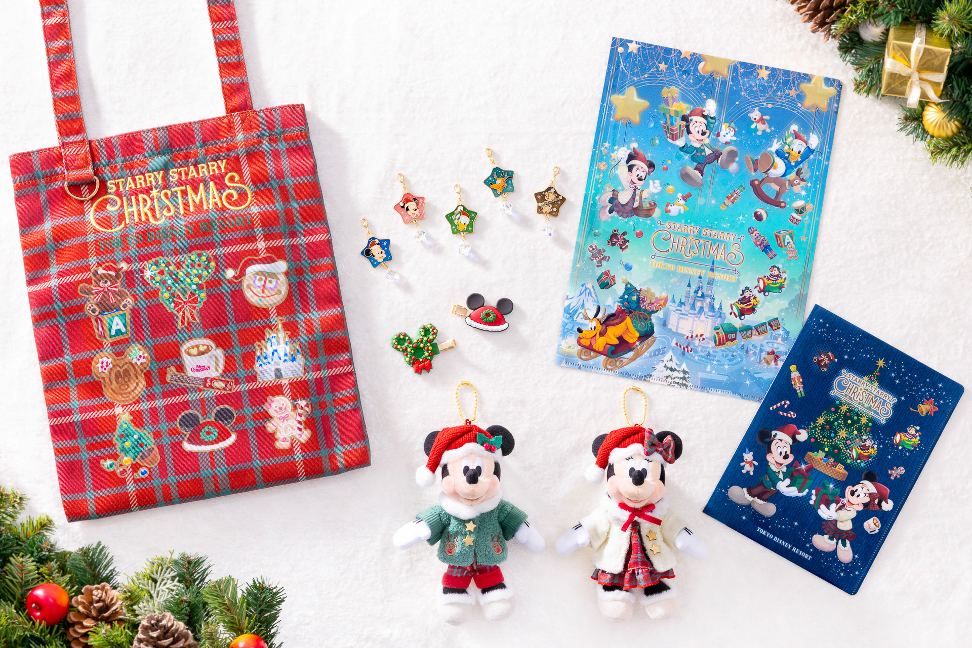 クリスマスデザインのミッキーマウスたちのアイテムが発売
