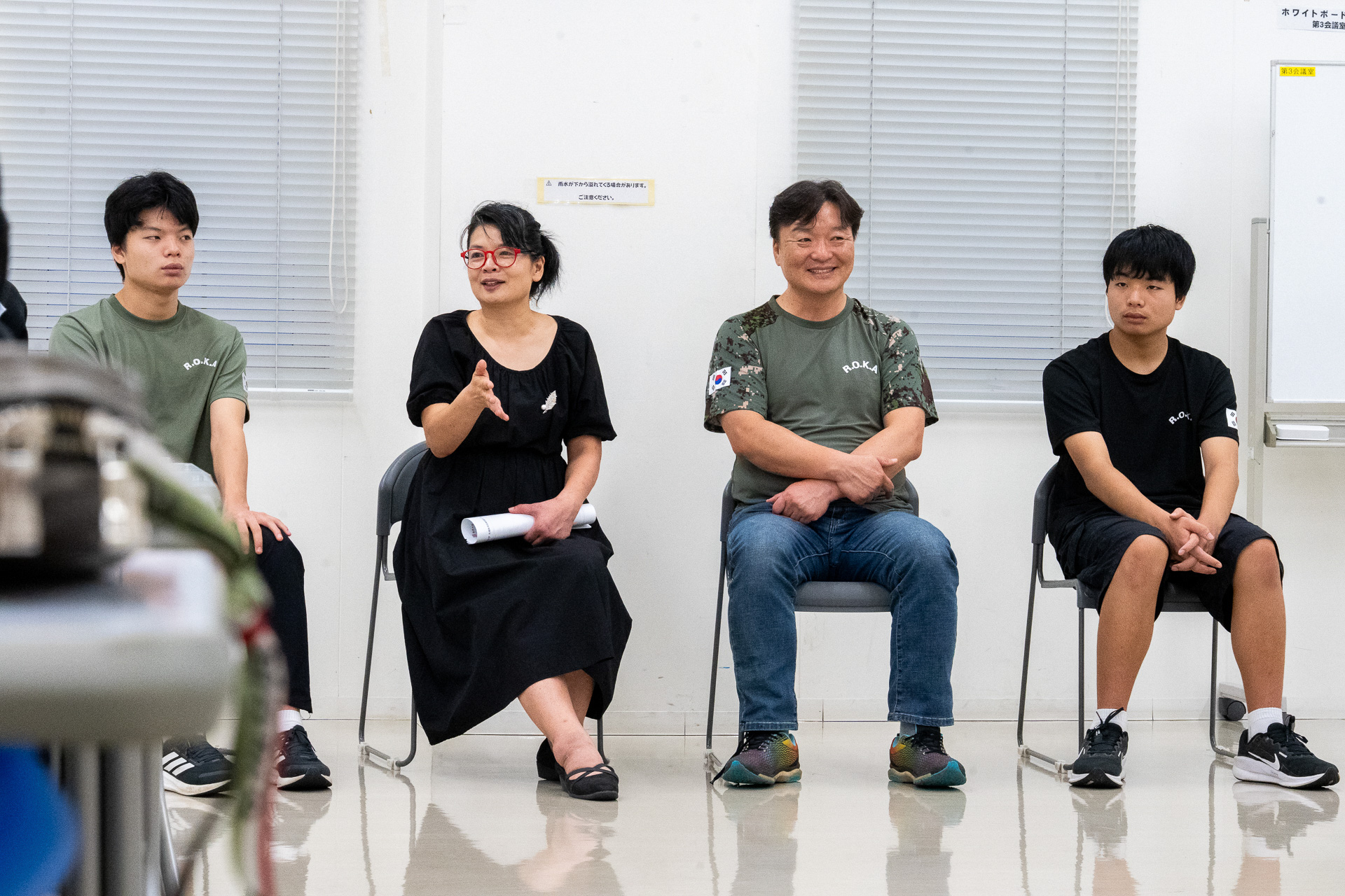夕方からは日韓文化体験。出迎えてくれたのは鈴木純さんとご主人、そして息子さん2人もプログラムに参加してくれた