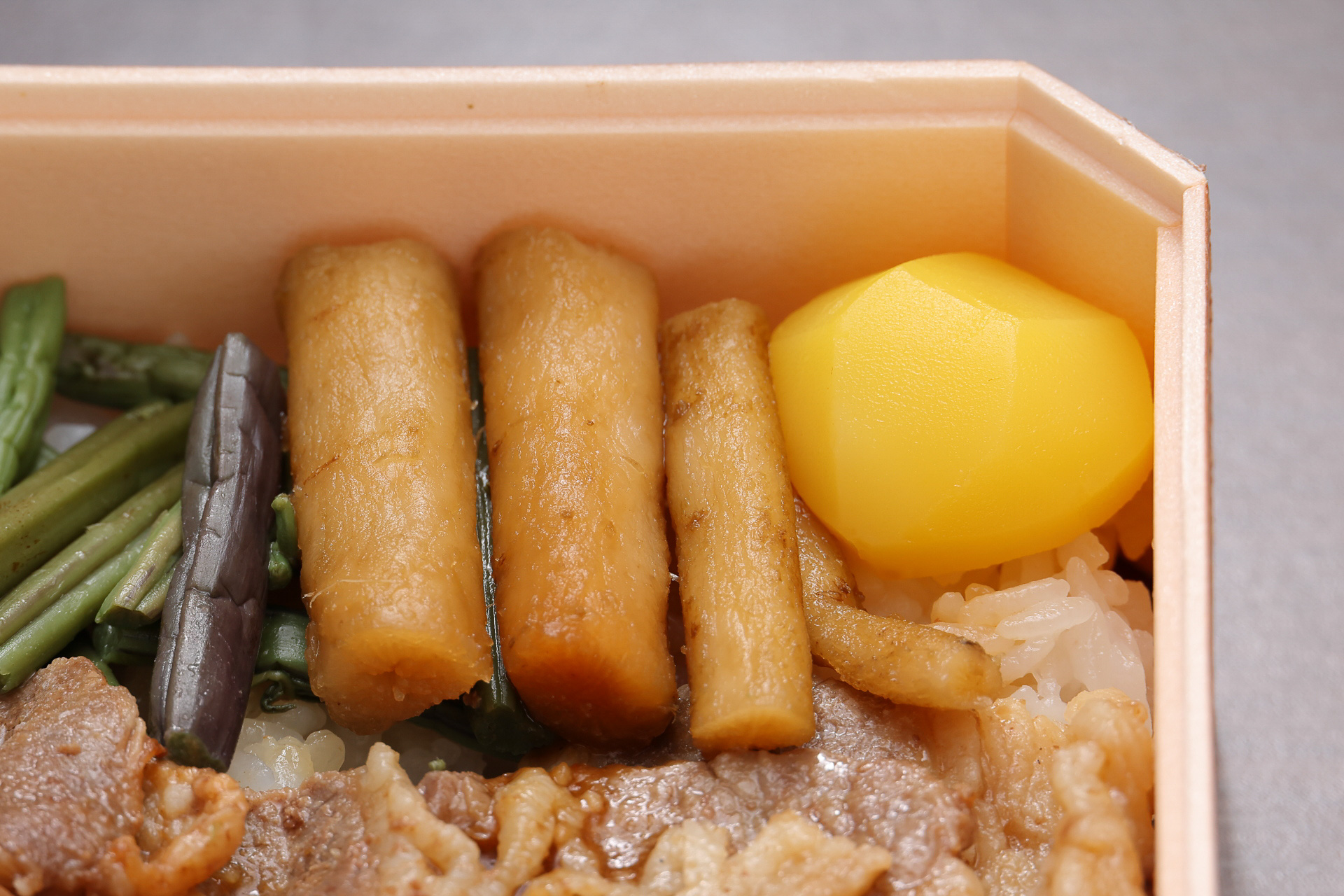 ごぼうの醤油煮と栗の甘露煮