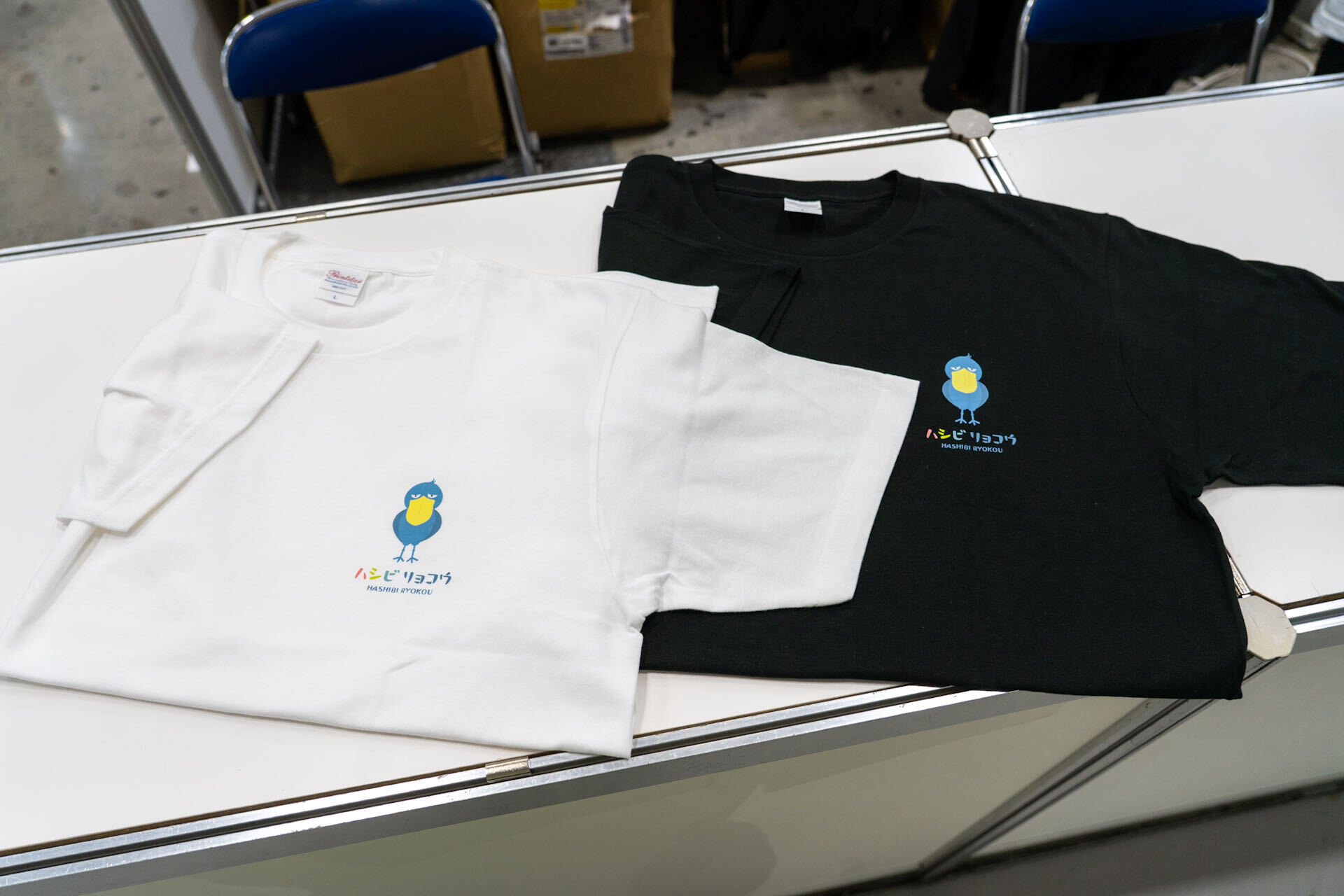 胸にワンポイントの入ったTシャツはM/Lの2サイズ展開で2800円