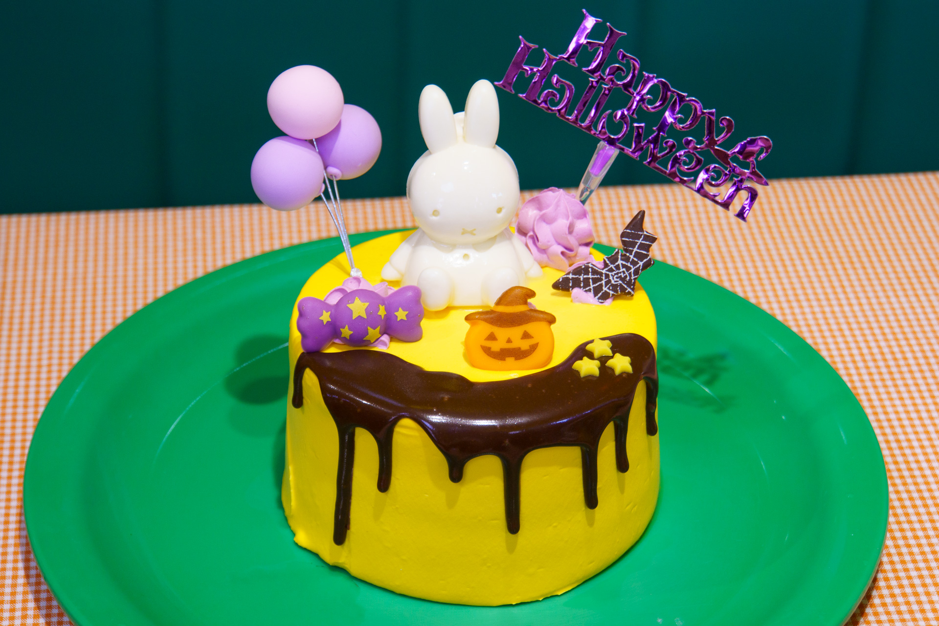 ミッフィーのハッピーハロウィンケーキ（3500円）