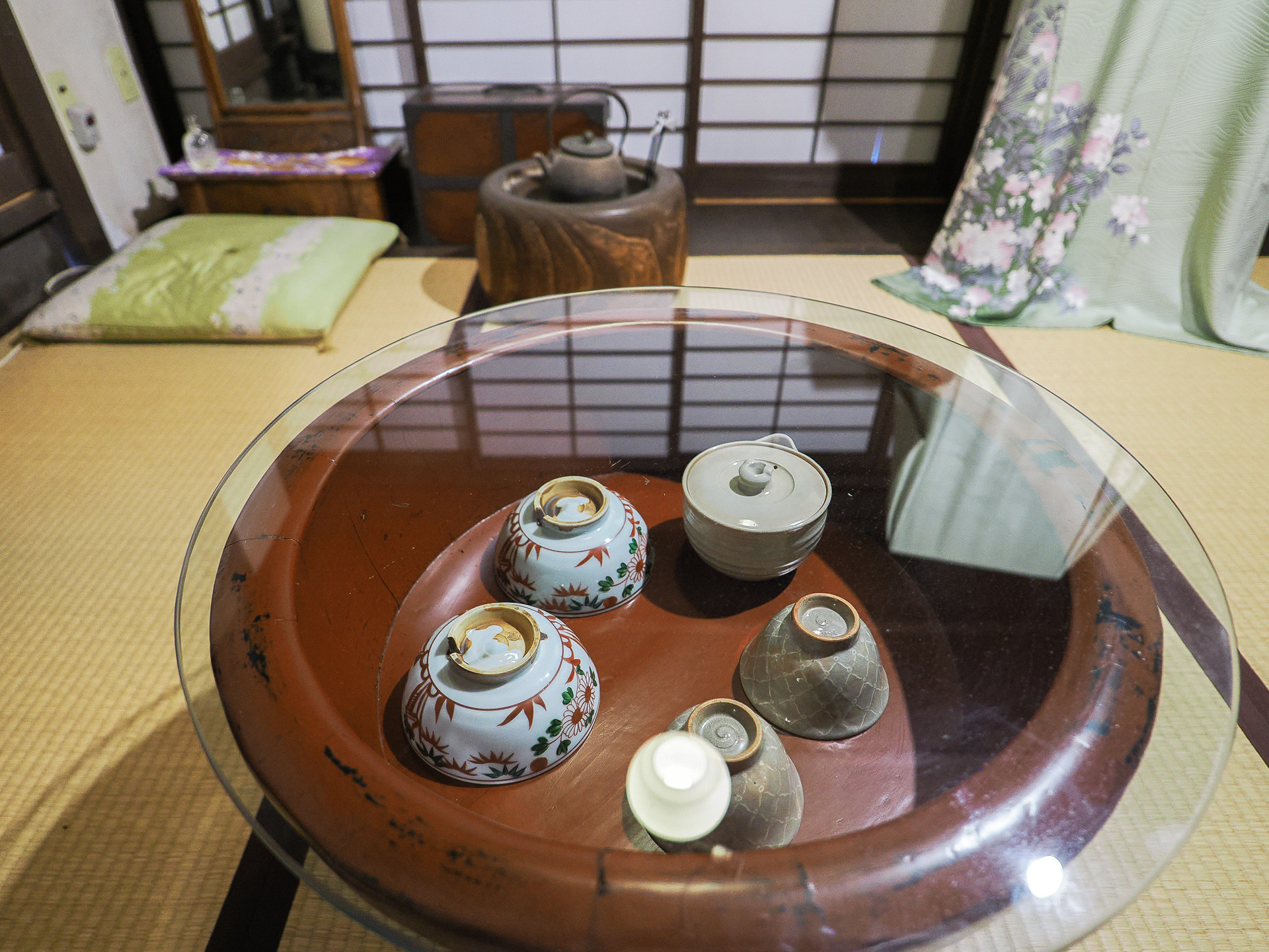 使われていた陶器を展示していた