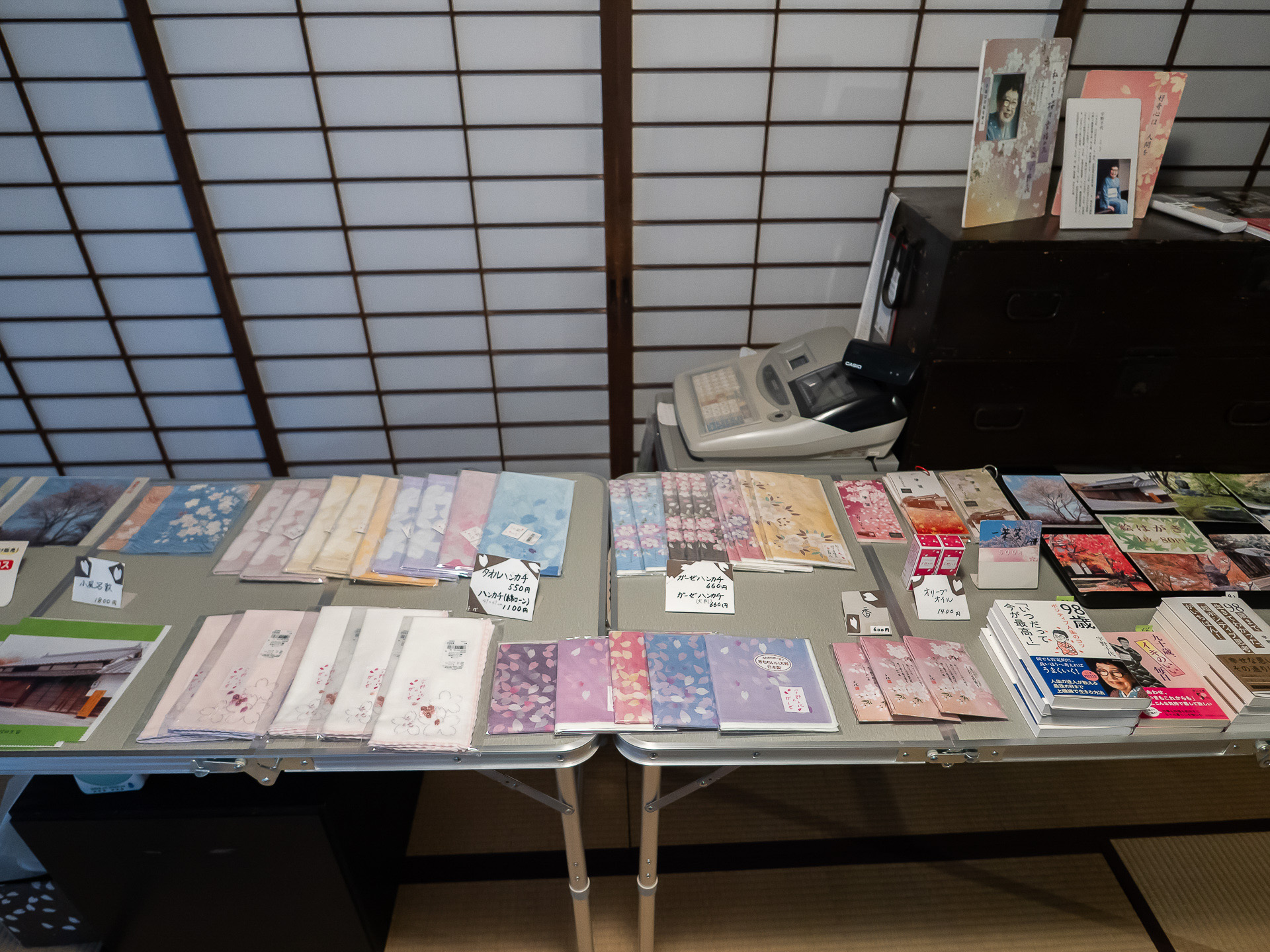 グッズ販売もある