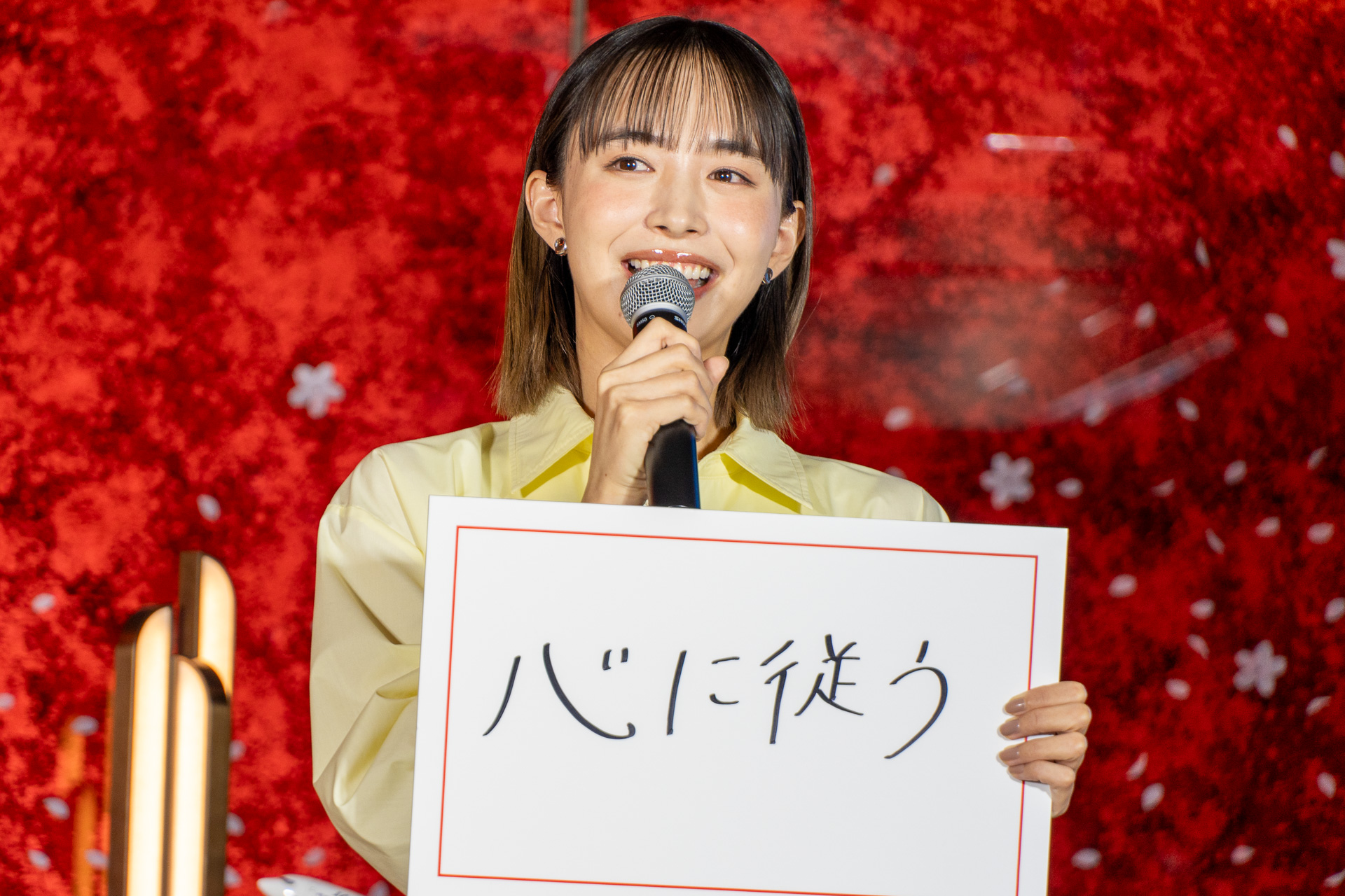 現在JALのCMキャラクターを務める俳優の井桁弘恵さん。旅のマイルールは「心に従う」