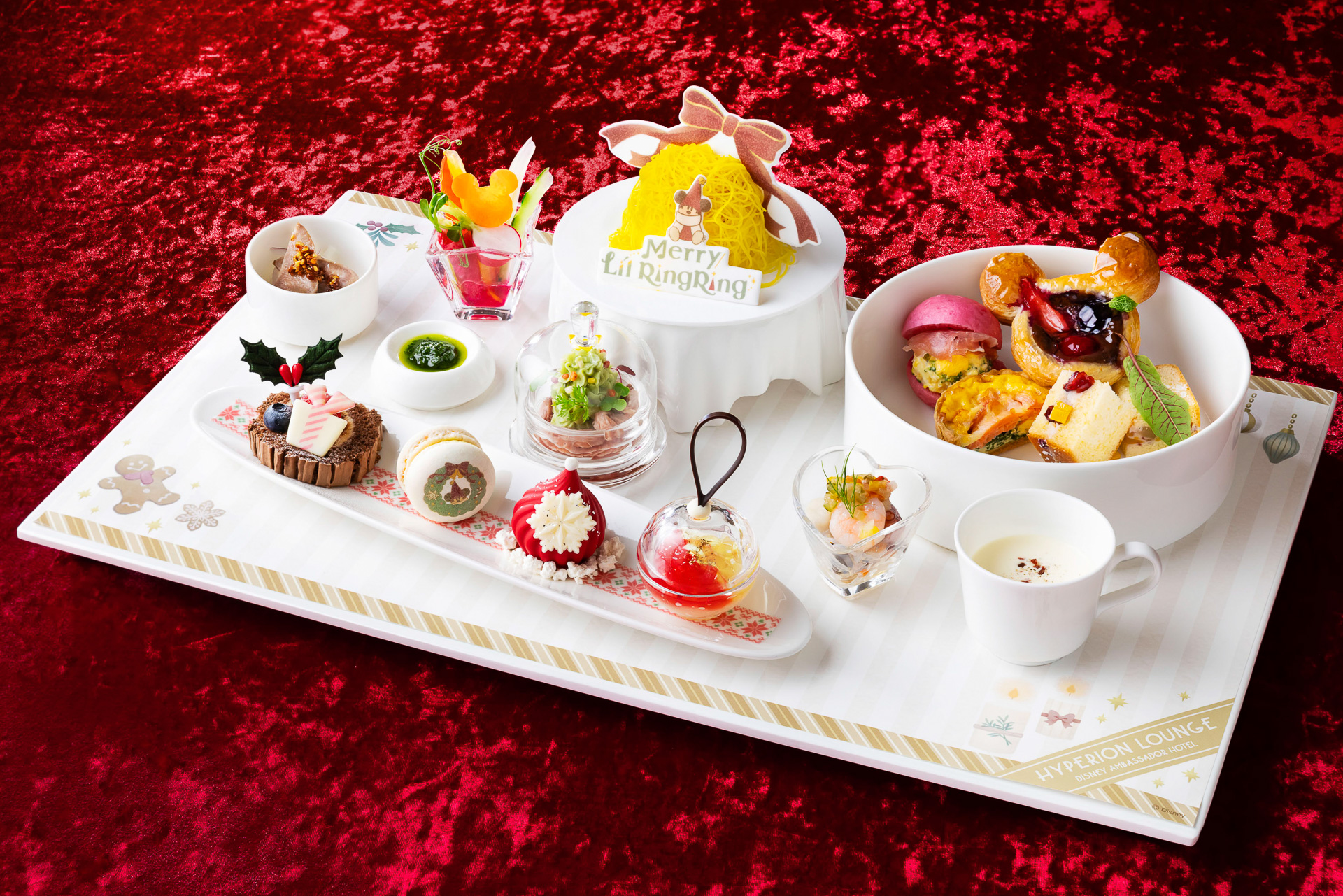 ディズニーホテルのメニューと館内デコレーションがクリスマス仕様に