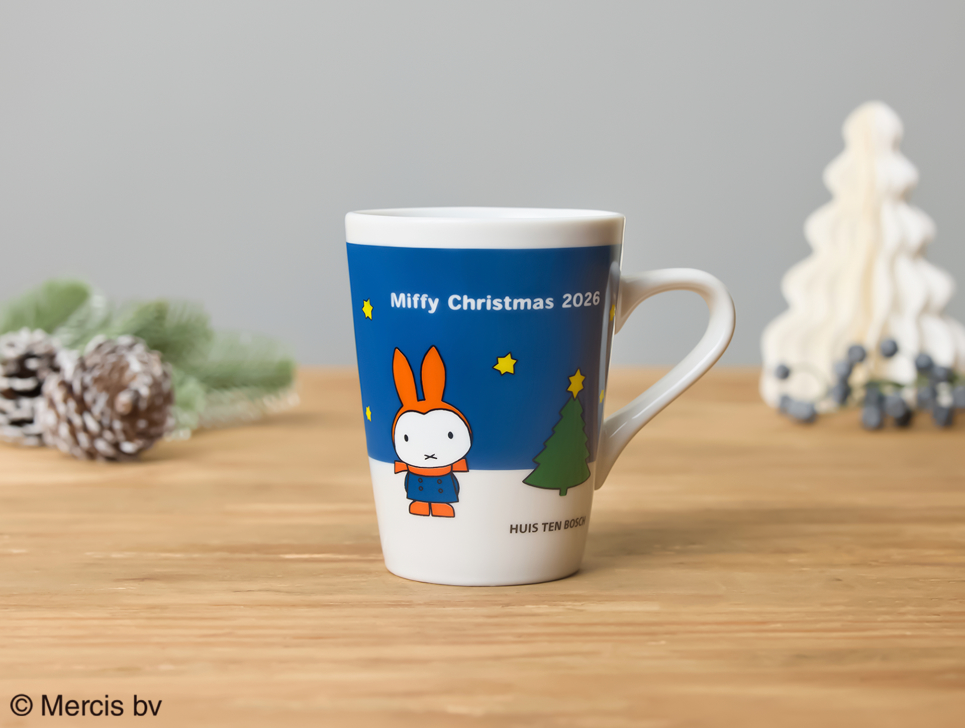 ハウステンボス クリスマスマーケット会場限定「ミッフィー」デザインマグカップ &copy;Mercis bv