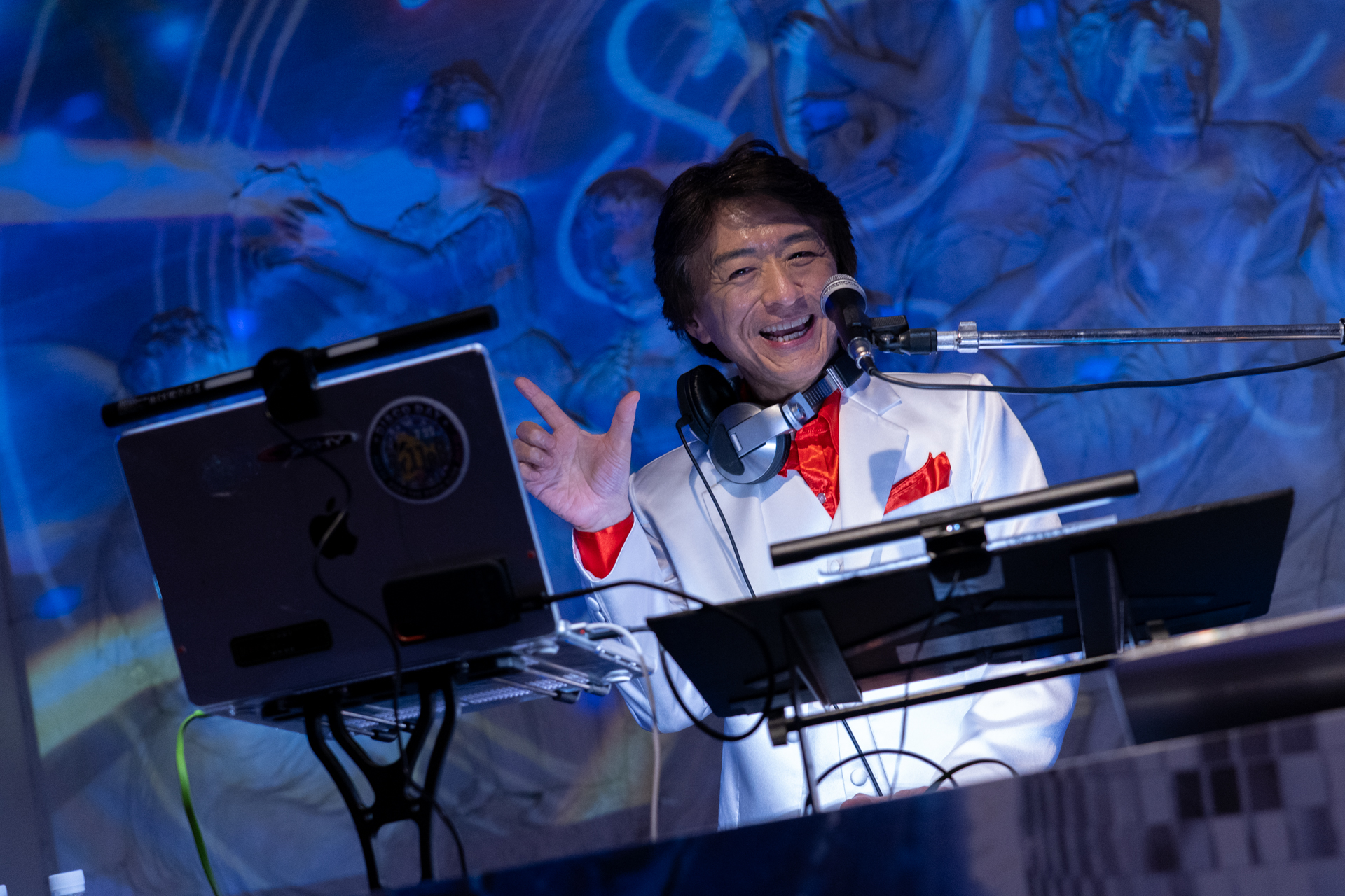 80年代ディスコ・ムーヴメントのパイオニア、DJ OSSHY氏