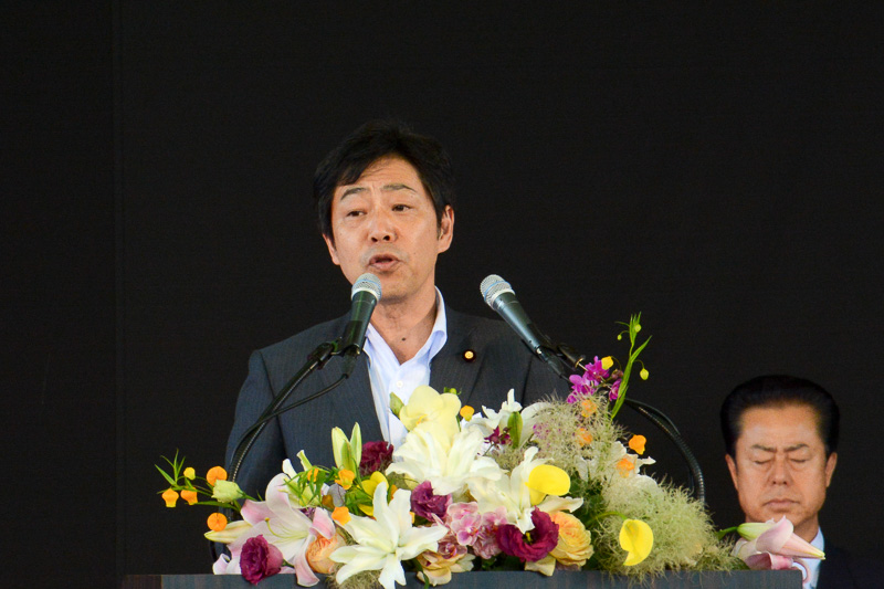 国土交通大臣政務官 青木一彦氏