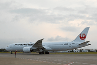 JALの最新鋭機「ボーイング787-9」が日本到着、7月1日の成田