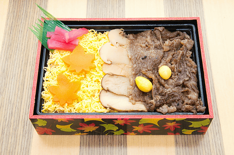 週末駅弁 秋の味覚 信州牛と松茸ごはん 日本の秋を味わえる食材の王者による競演 トラベル Watch Watch