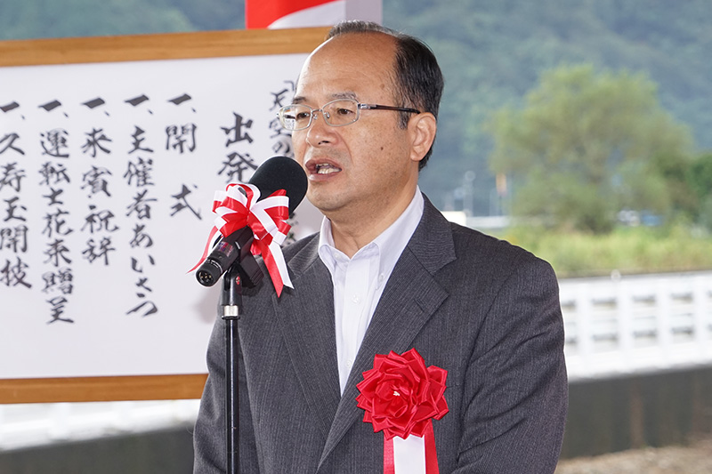 来賓として祝辞を述べる豊岡市 副市長 齋藤哲也氏