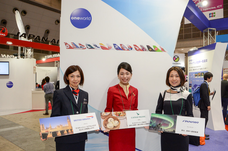 左からブリティッシュ・エアウェイズ、キャセイパシフィック航空、フィンエアーのCA