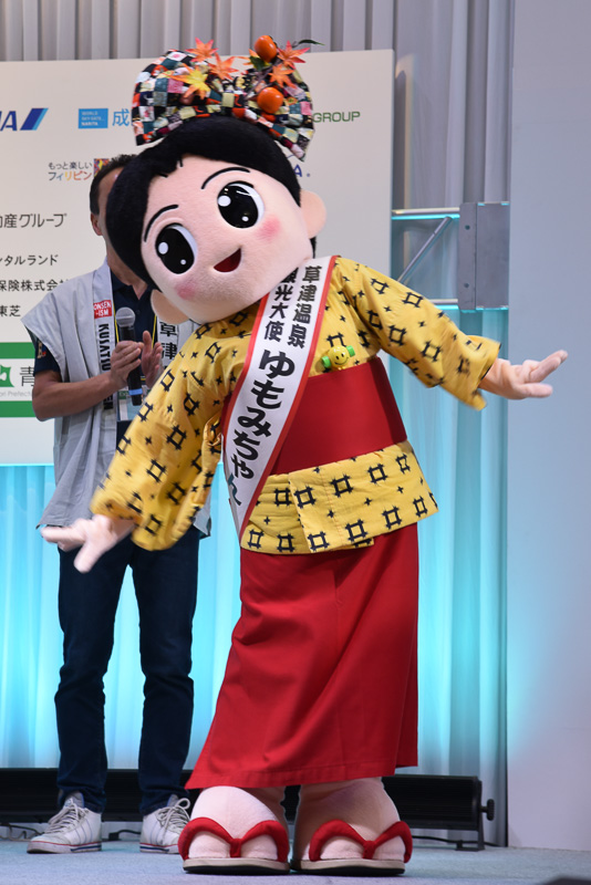 ダンス上級者を彷彿とさせる隙のないステップから眼がはなせないゆもみちゃん。バックダンサーを今後募集予定