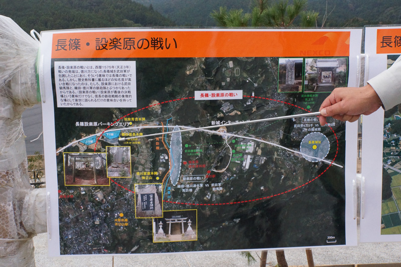 駐車場にはカメラを設置、画像処理で混み具合を把握して案内表示板に示される