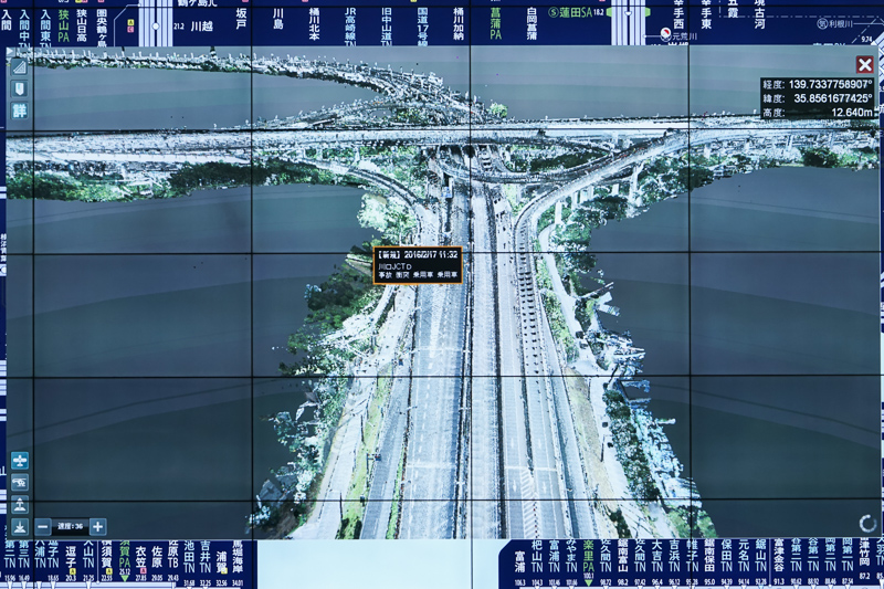 ジャンクションは3Dマップデータとして保持していて、任意の場所を詳しく表示させることができる。事故場所などがあればポップアップで表示される