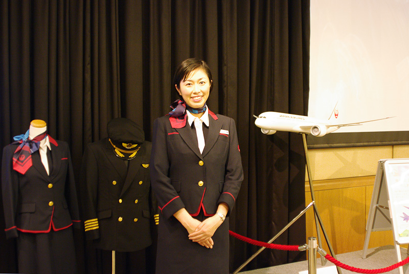 JALも「飛ぶひみつ」展で協力している