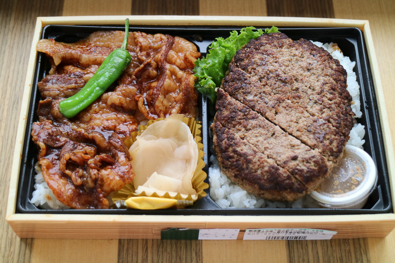 フタを開けても肉、肉、肉……