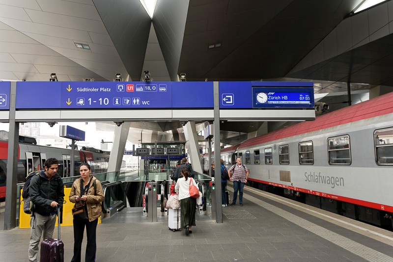 ウィーン中央駅に到着