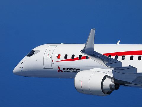 三菱航空機、「MRJ」飛行試験機2号機が初飛行 MRJの4K動画も公開