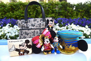 東京ディズニーシーで水上グリーティング「ハピエストセレブ