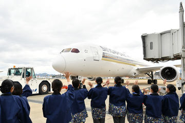 シンガポール航空、「名探偵コナン 紺青の拳」とコラボ。コナン