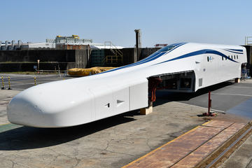 JR東海、山梨リニア実験線での走行試験を8月17日に再開 L0系の