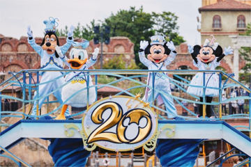 ディズニー シー 20周年 ブランケット 20年間の思い出をいっぱい詰め込んだグッズ！“東京ディズニー