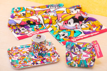 懐かしの紙袋デザインがグッズに！ 東京ディズニーリゾート