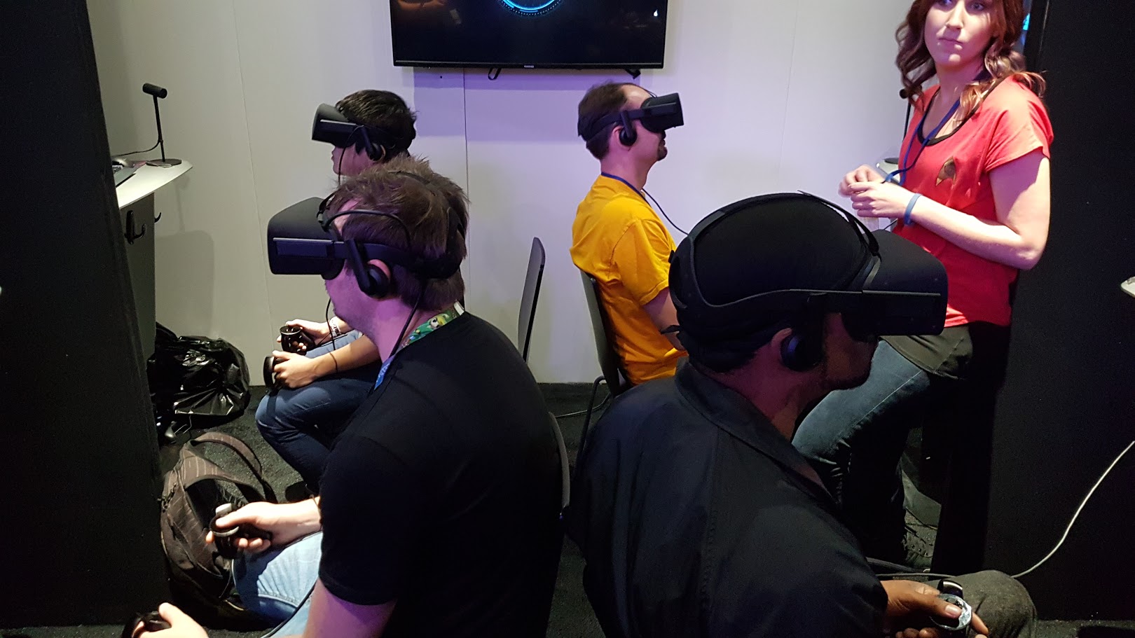 Ubisoftブースの「Star Trek VR: Bridge Crew」でスター・トレックの乗務員に成り切る