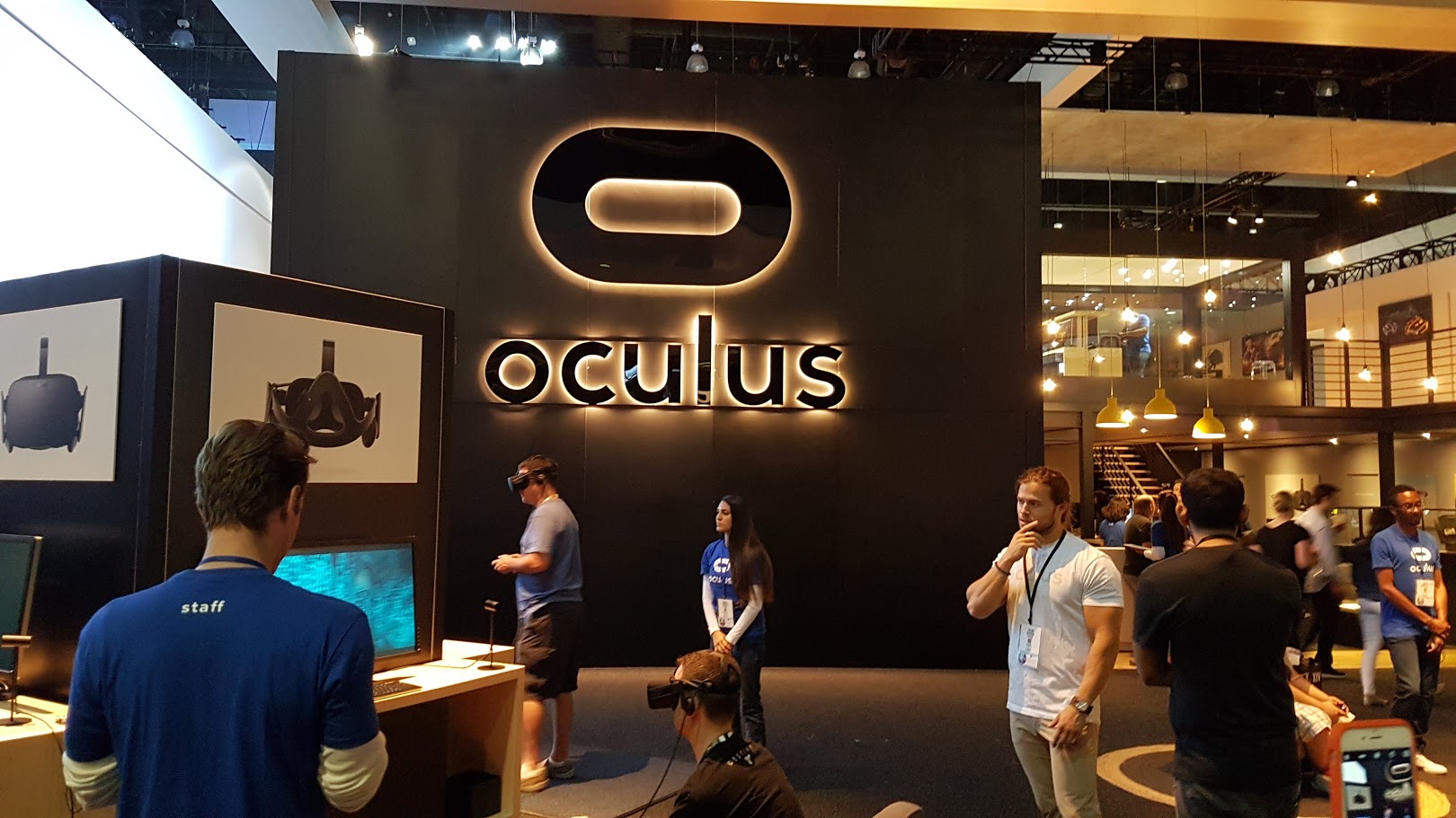 任天堂よりも巨大なOculusブース