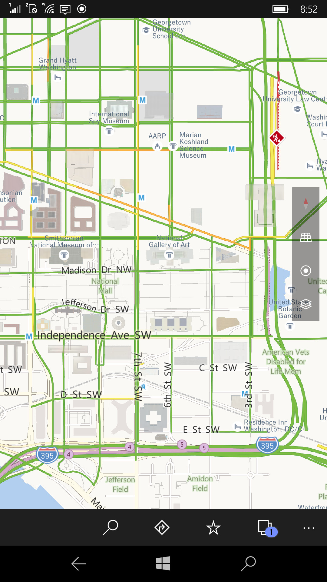 こちらは米国ワシントンDC周辺の交通情報を表示させた状態。右上の辺りで工事が行われていることが示されている