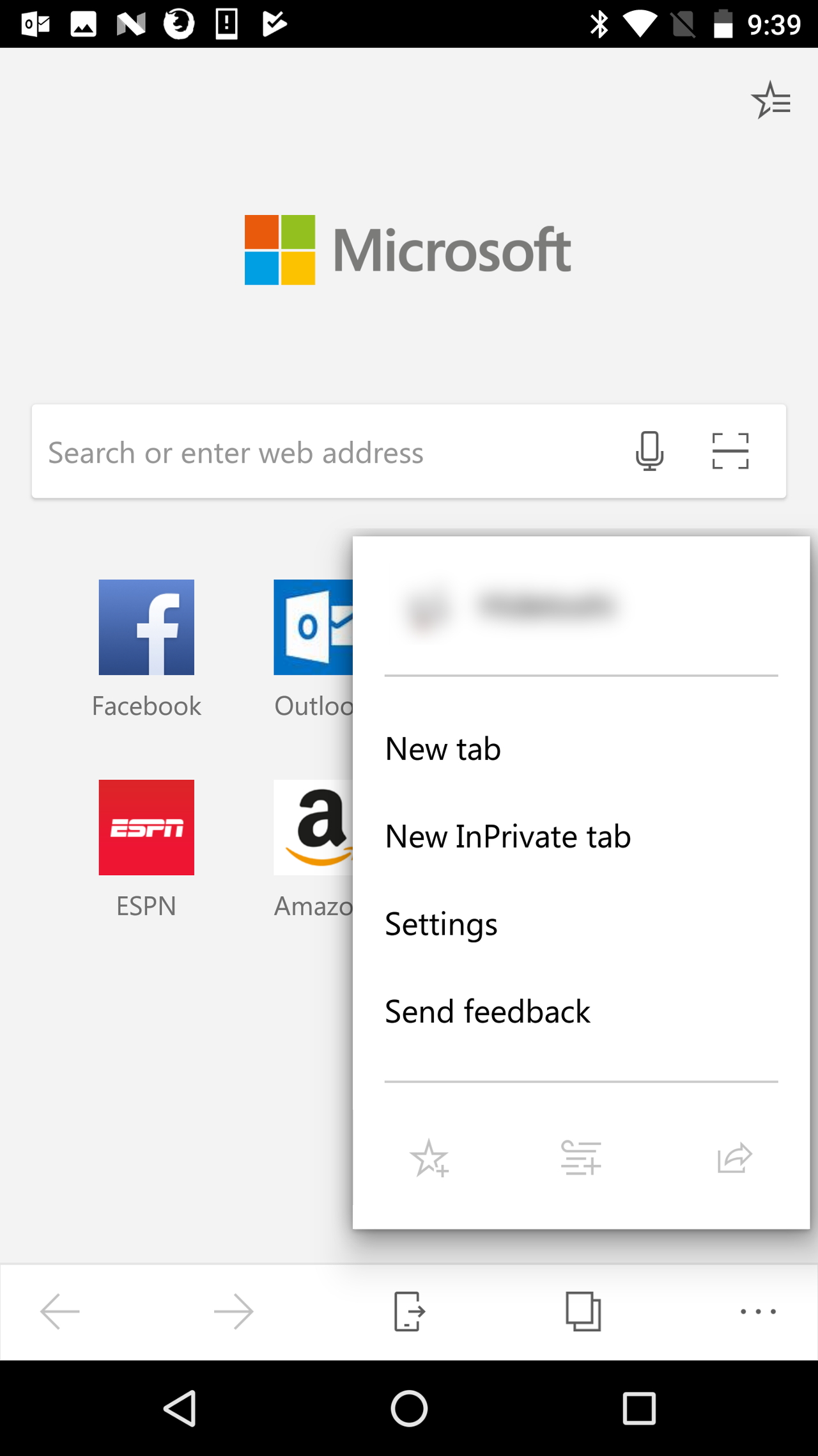 メイン画面のタブメニュー。音声検索はアドレスバー右側のマイクアイコンから、QRコードリーダーはその右隣のボタンから利用可能