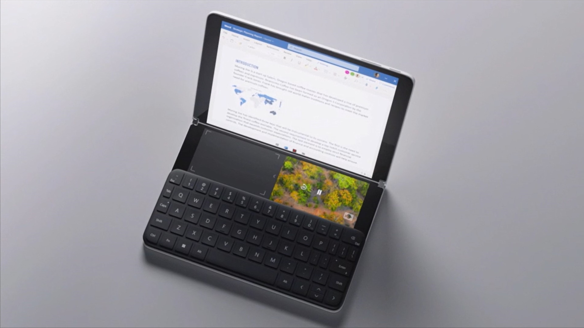 ラップトップスタイル。キーボードの位置によってセカンドモニターが役割を変える