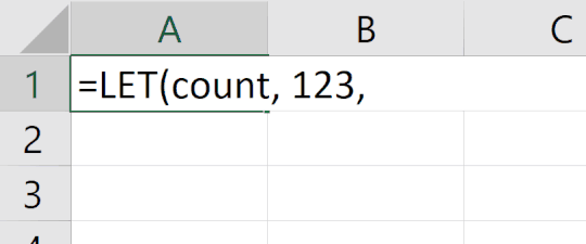 “name1”“name2”などで宣言した変数を“calculation”引数でオートコンプリート