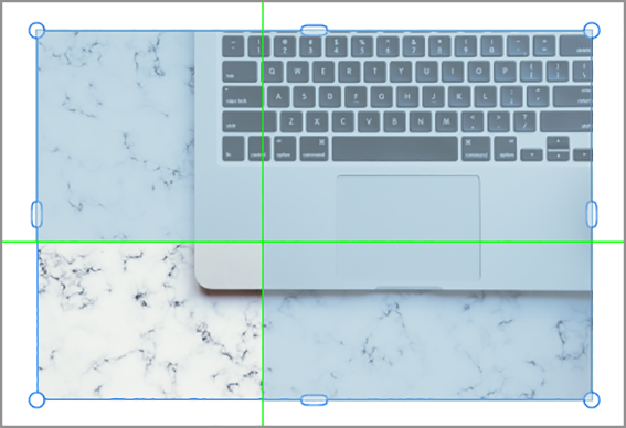 切り抜き（クロップ）操作もタッチデバイスでの操作性を考慮して丸いハンドルが追加