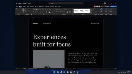 ダークモードの「Word」。OSのテーマ設定と連動する